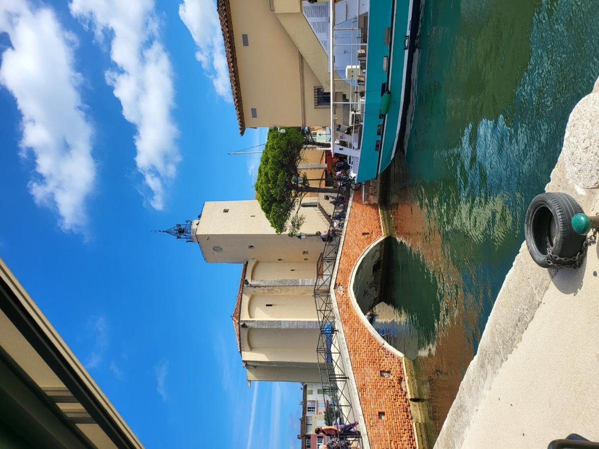 Appartement Centre Port-Grimaud Avec Vue Magnifique Sur La Giscle Eksteriør bilde